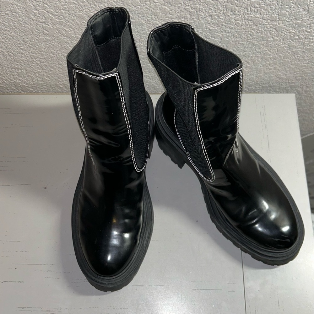 Chunky Chelsea Boot - Picture 4 of 4